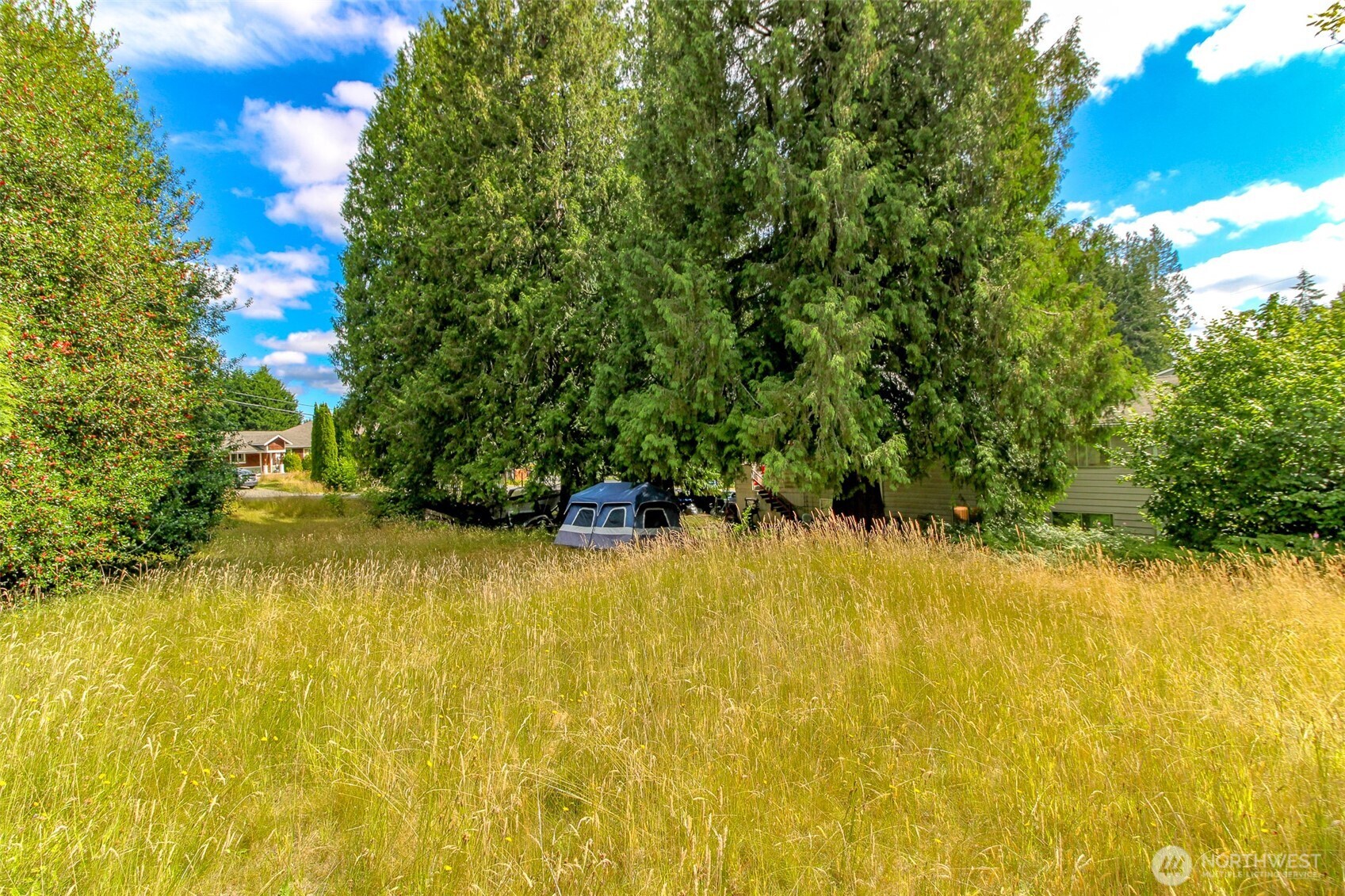 19226 7th Avenue Property Photo 3