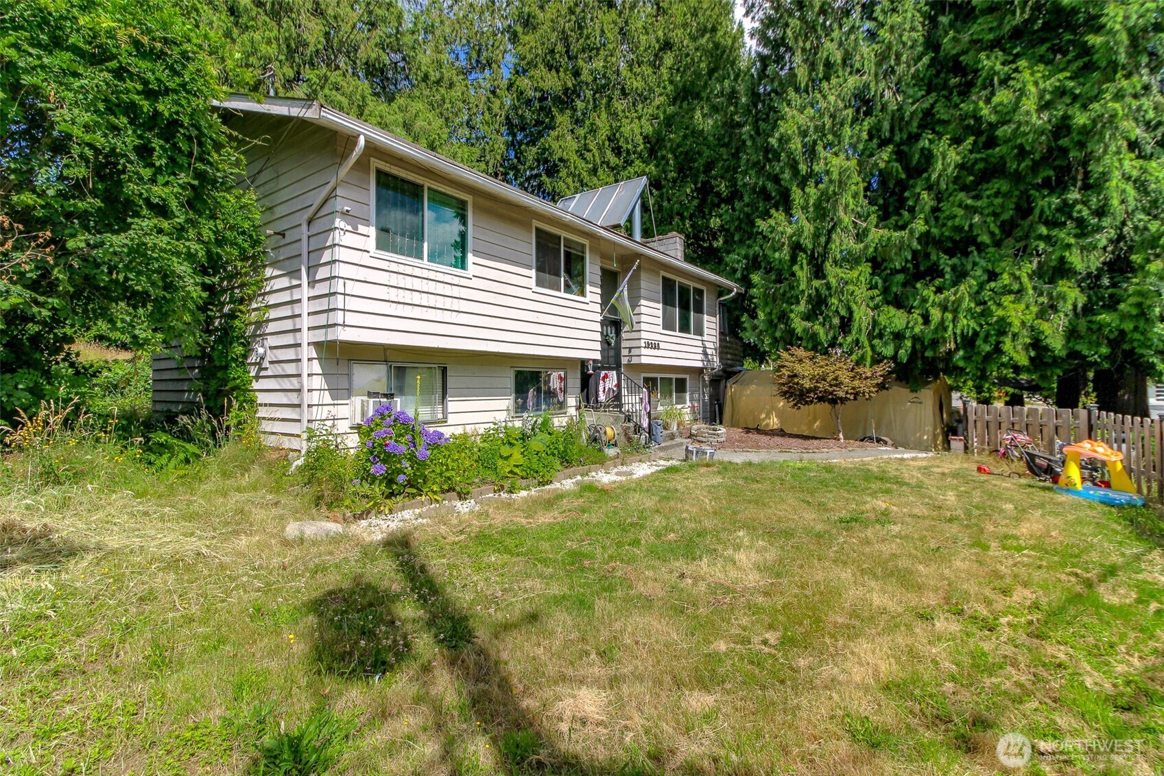 19226 7th Avenue Property Photo 8