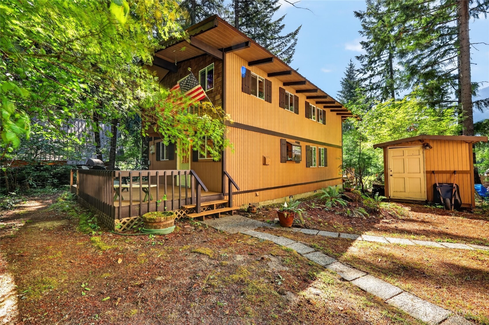 101 Cascade Drive Property Photo 1