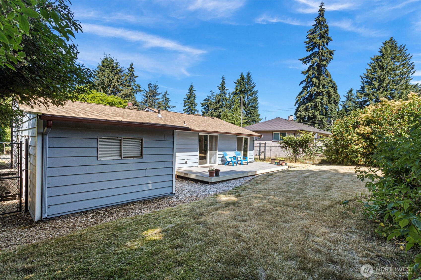 18042 10th Avenue Property Photo 13