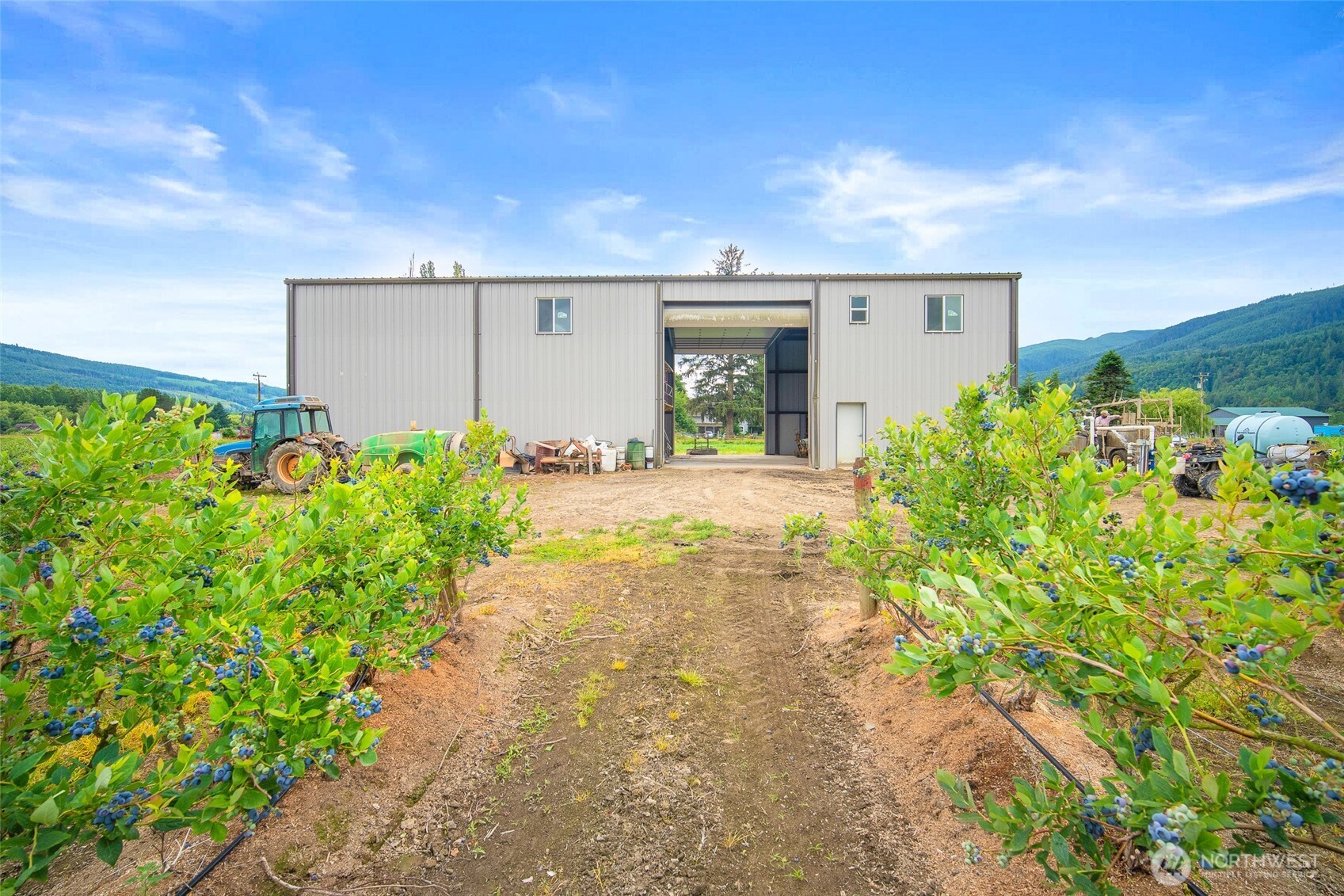 5210 Strand Property Photo 8