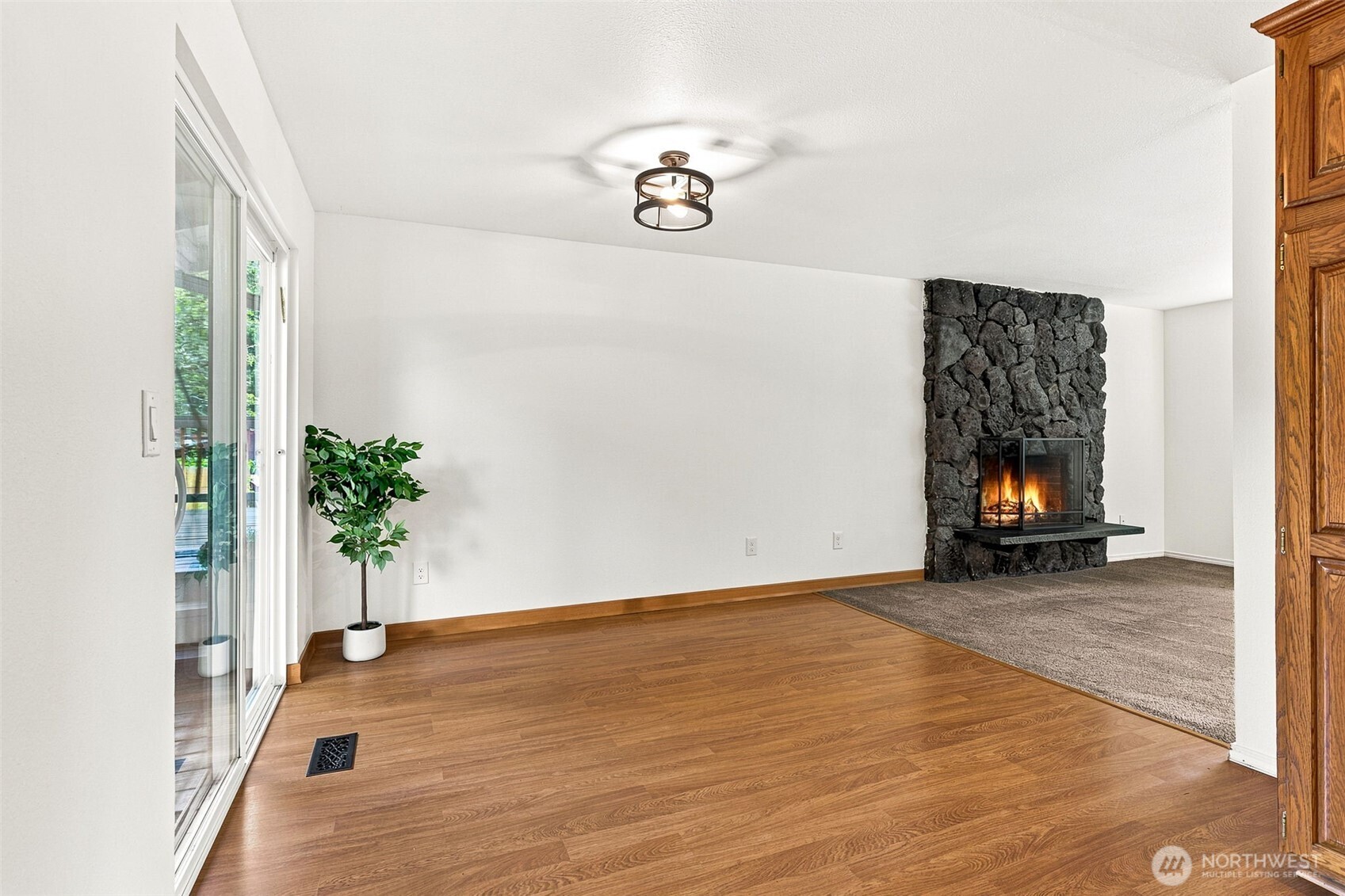 7910 Husky Way Property Photo 8