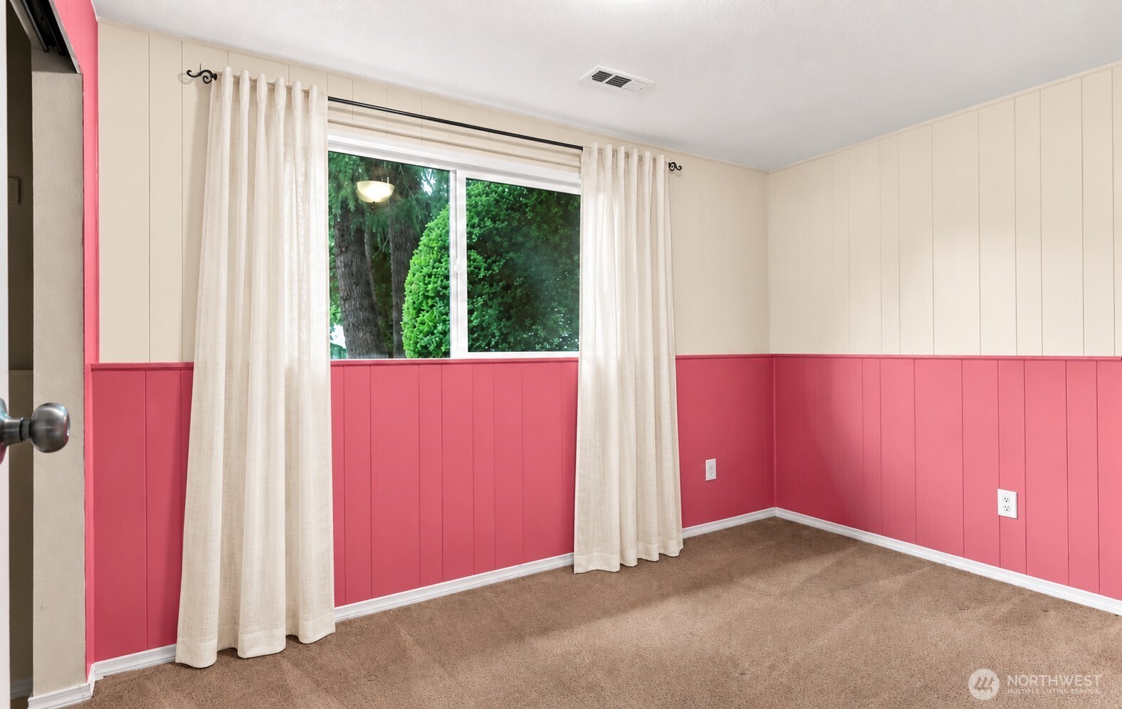 7910 Husky Way Property Photo 22