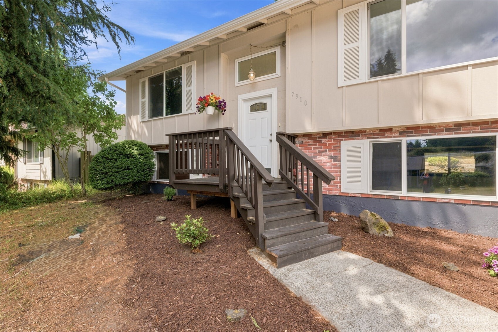 7910 Husky Way Property Photo 31