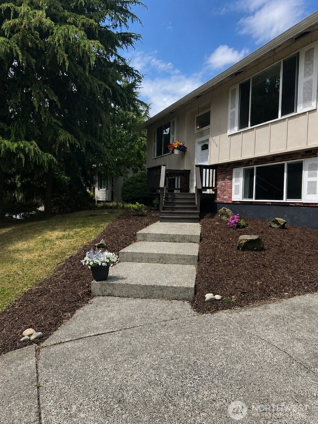 7910 Husky Way Property Photo 34