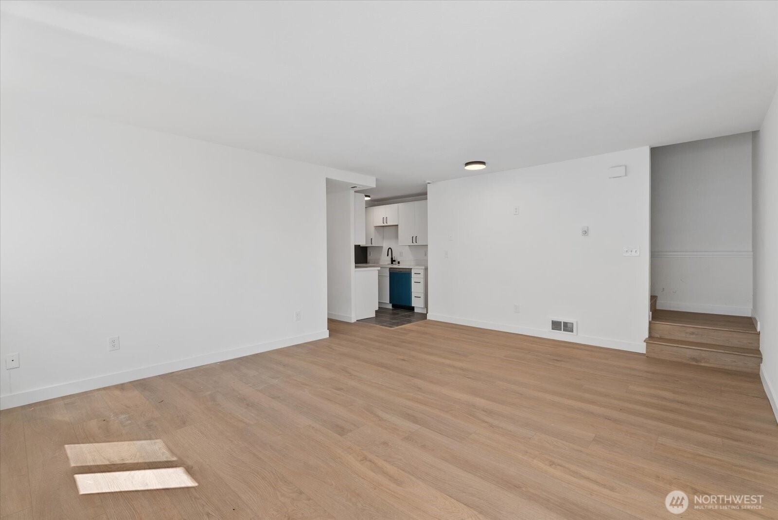 216 Broadway 3 Property Photo 5