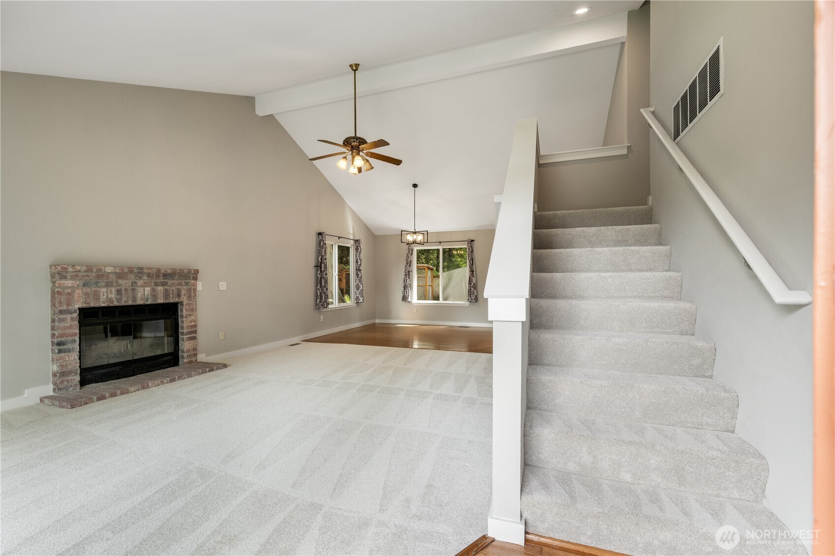 14818 4th Place Property Photo 2
