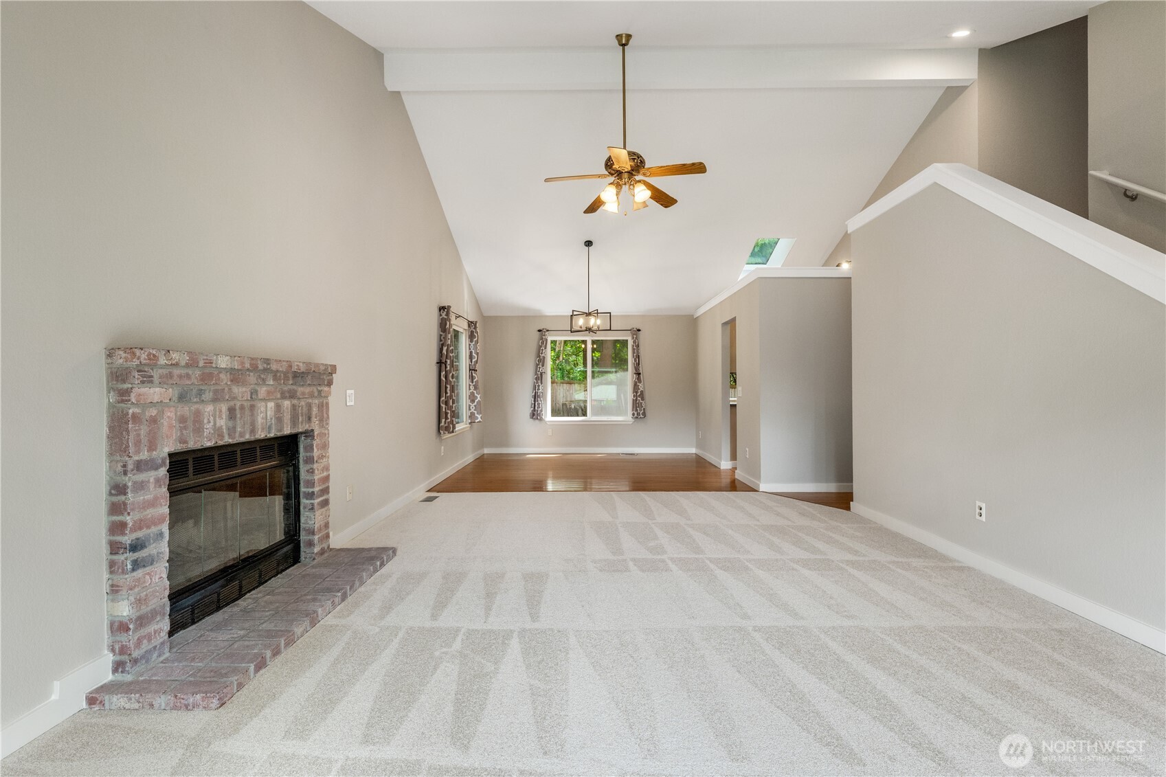 14818 4th Place Property Photo 3
