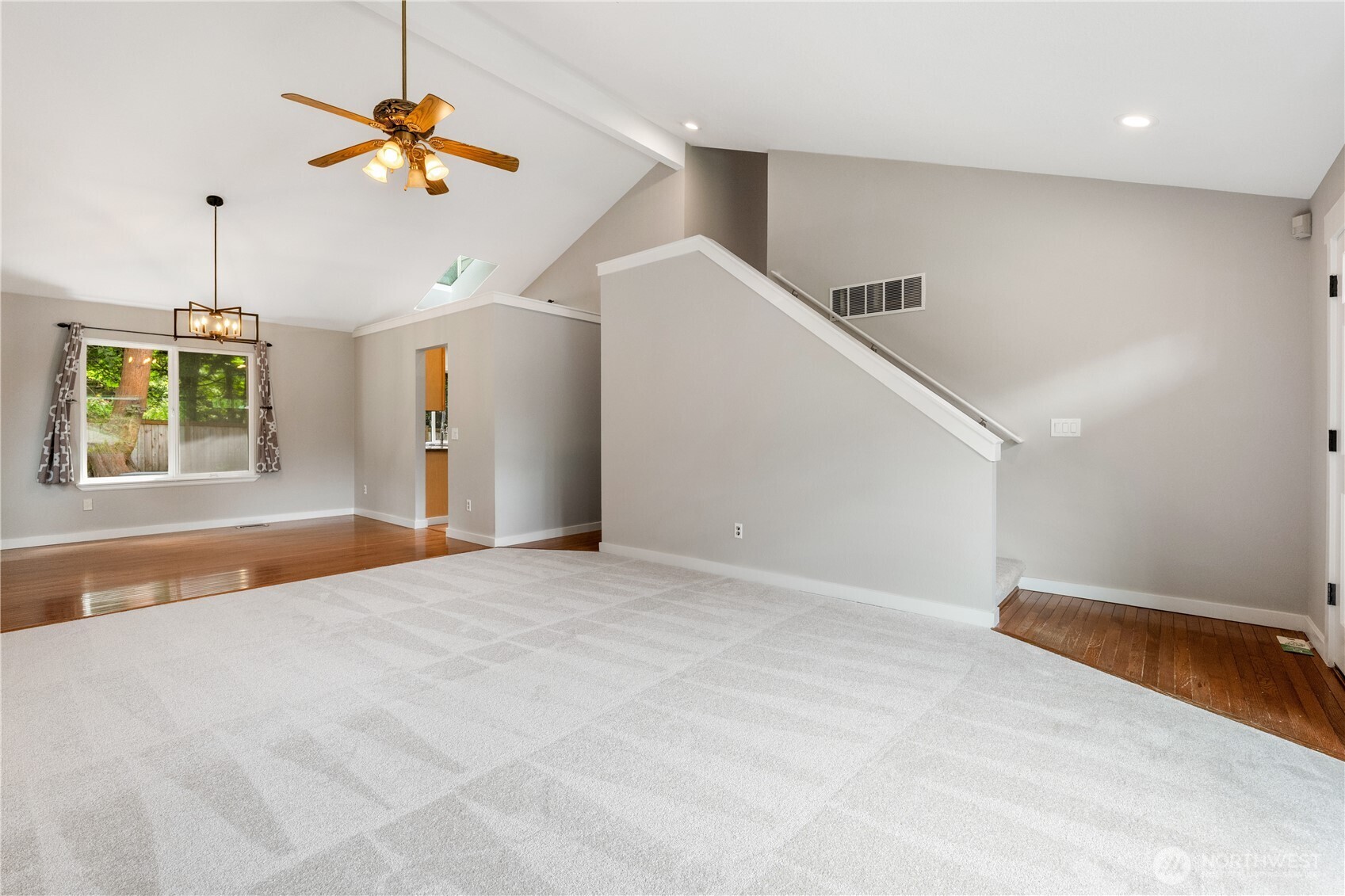 14818 4th Place Property Photo 5