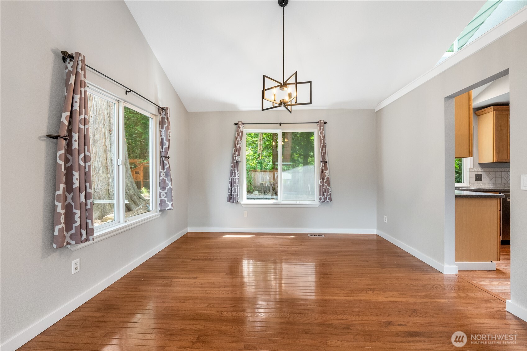 14818 4th Place Property Photo 10