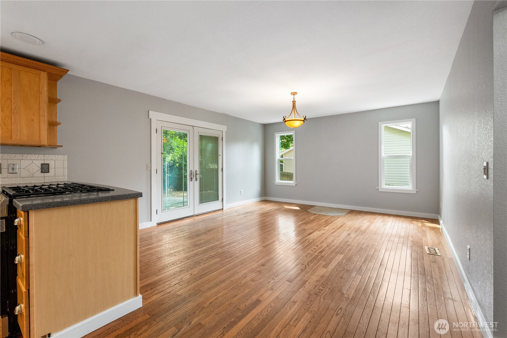14818 4th Place Property Photo 11
