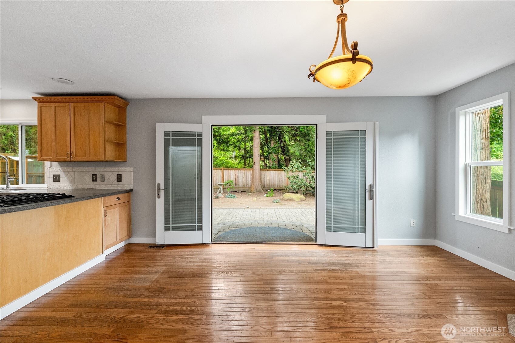 14818 4th Place Property Photo 14