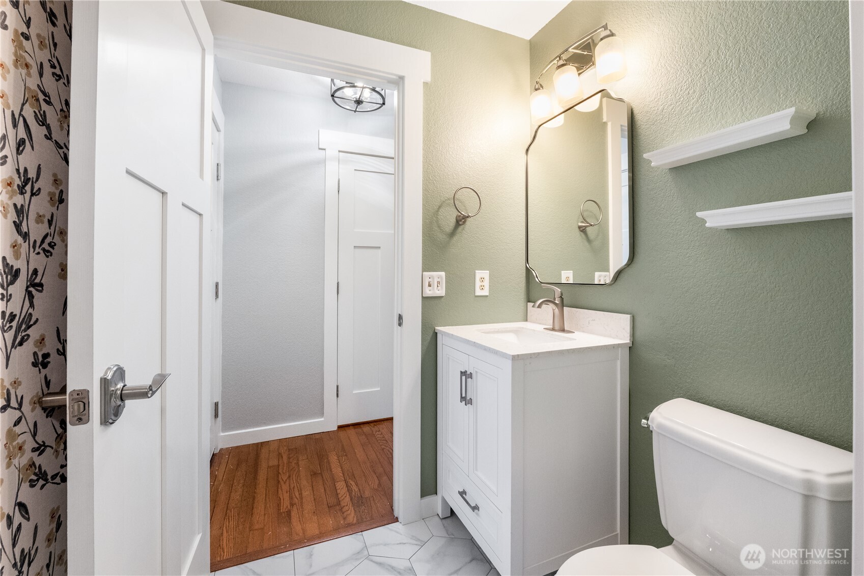 14818 4th Place Property Photo 16
