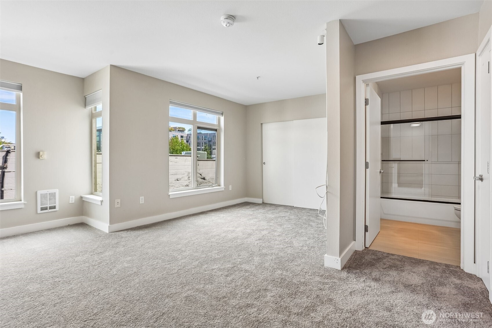 1610 Belmont Avenue 515 Property Photo 7