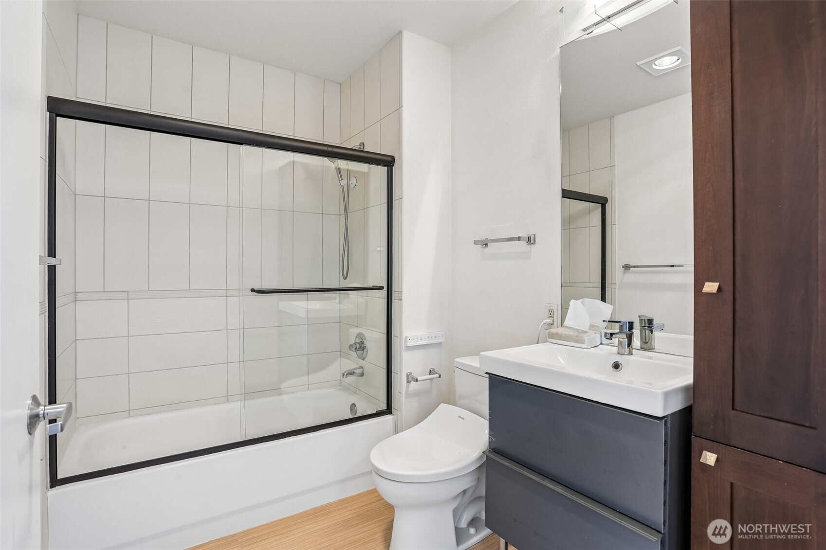 1610 Belmont Avenue 515 Property Photo 19