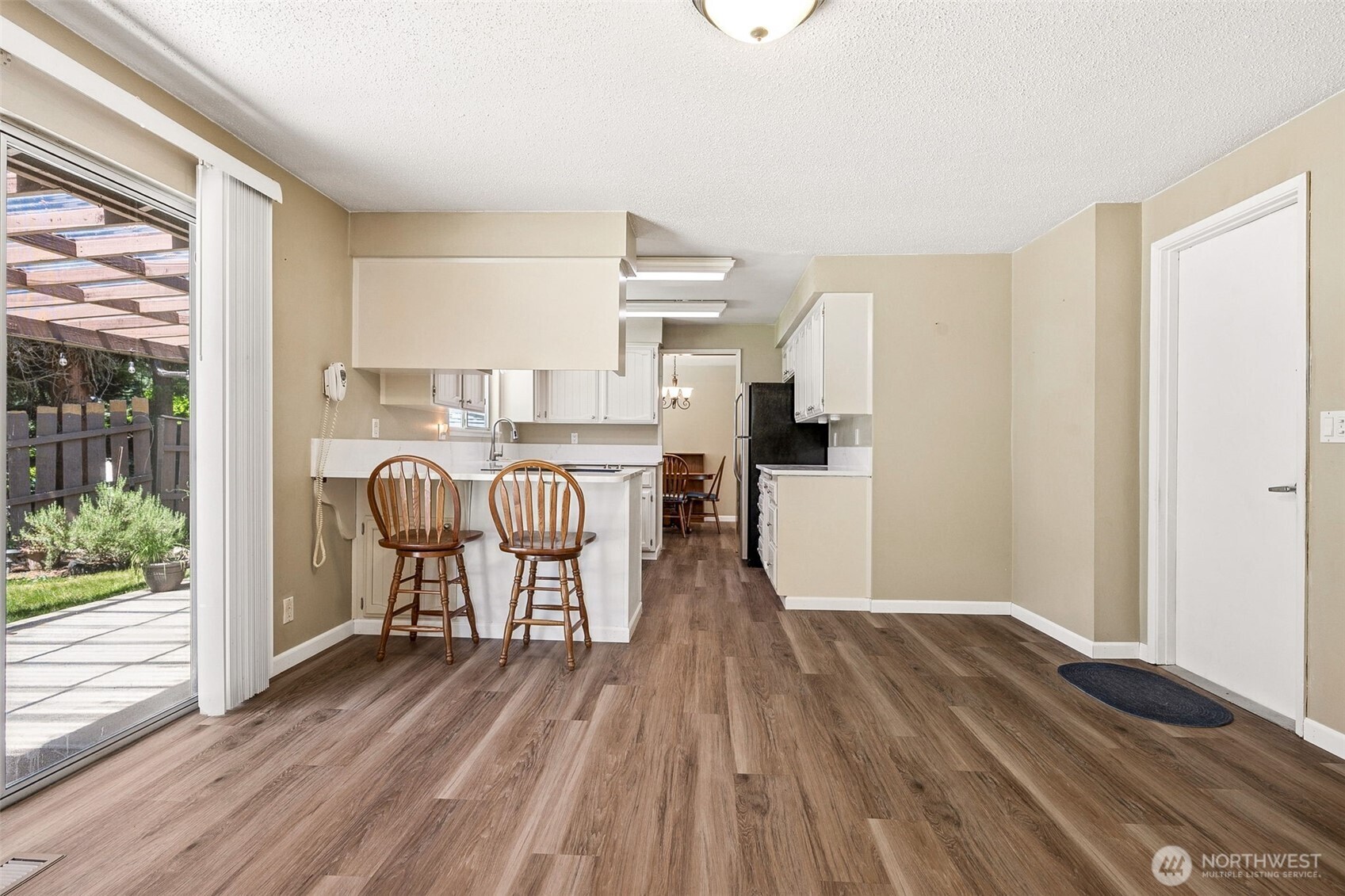 5604 18th Court Property Photo 6