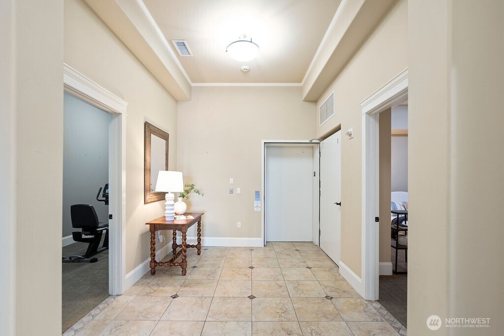 207 Broadway 200 Property Photo 5