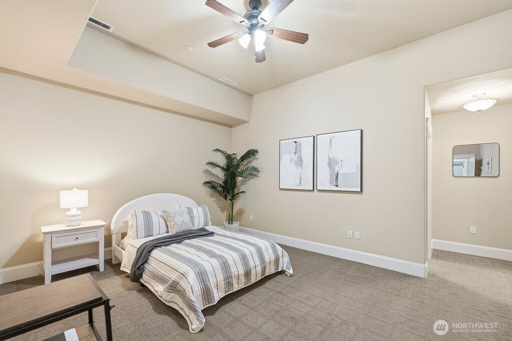 207 Broadway 200 Property Photo 18