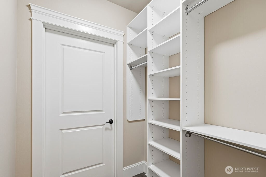207 Broadway 200 Property Photo 21