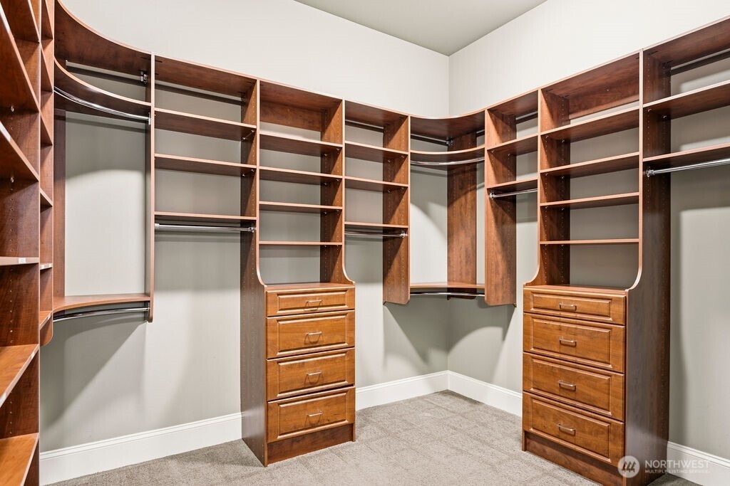 207 Broadway 200 Property Photo 30