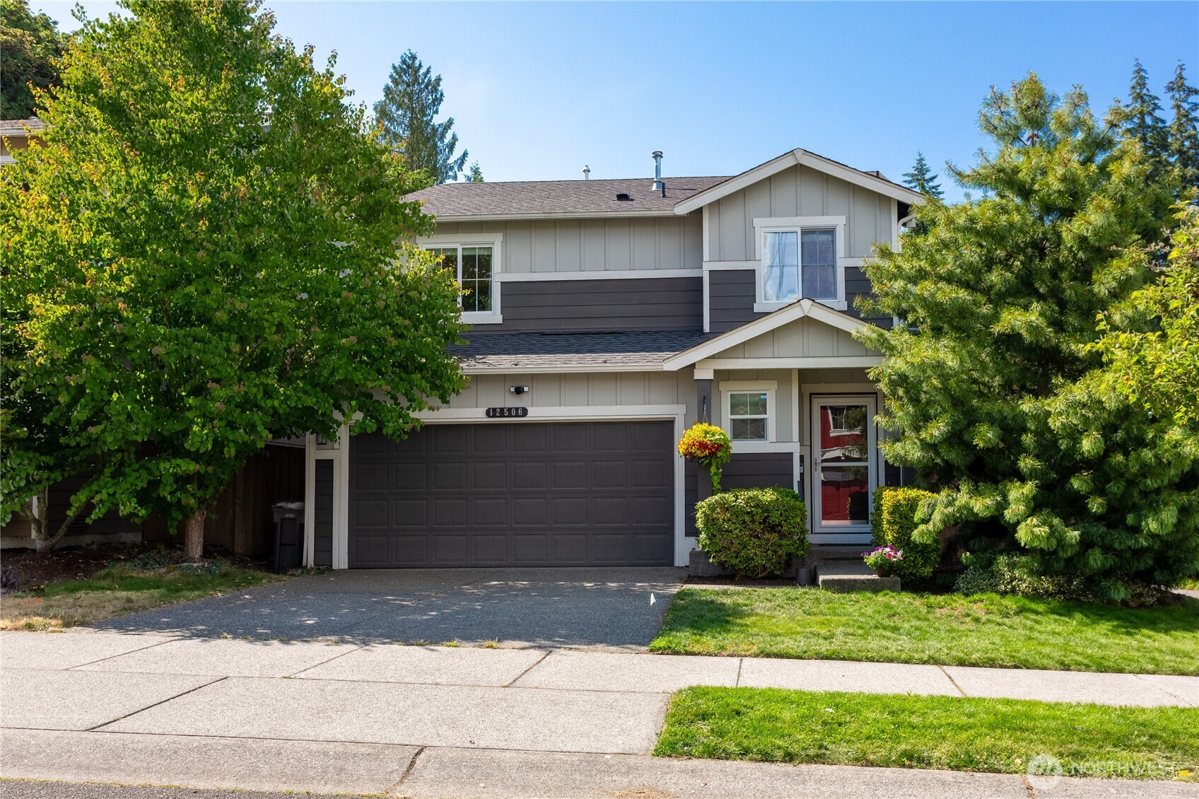 12506 58th Avenue Property Photo 1