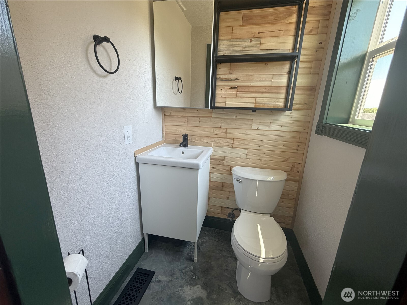 5124 N Bennett Street Property Photo 15