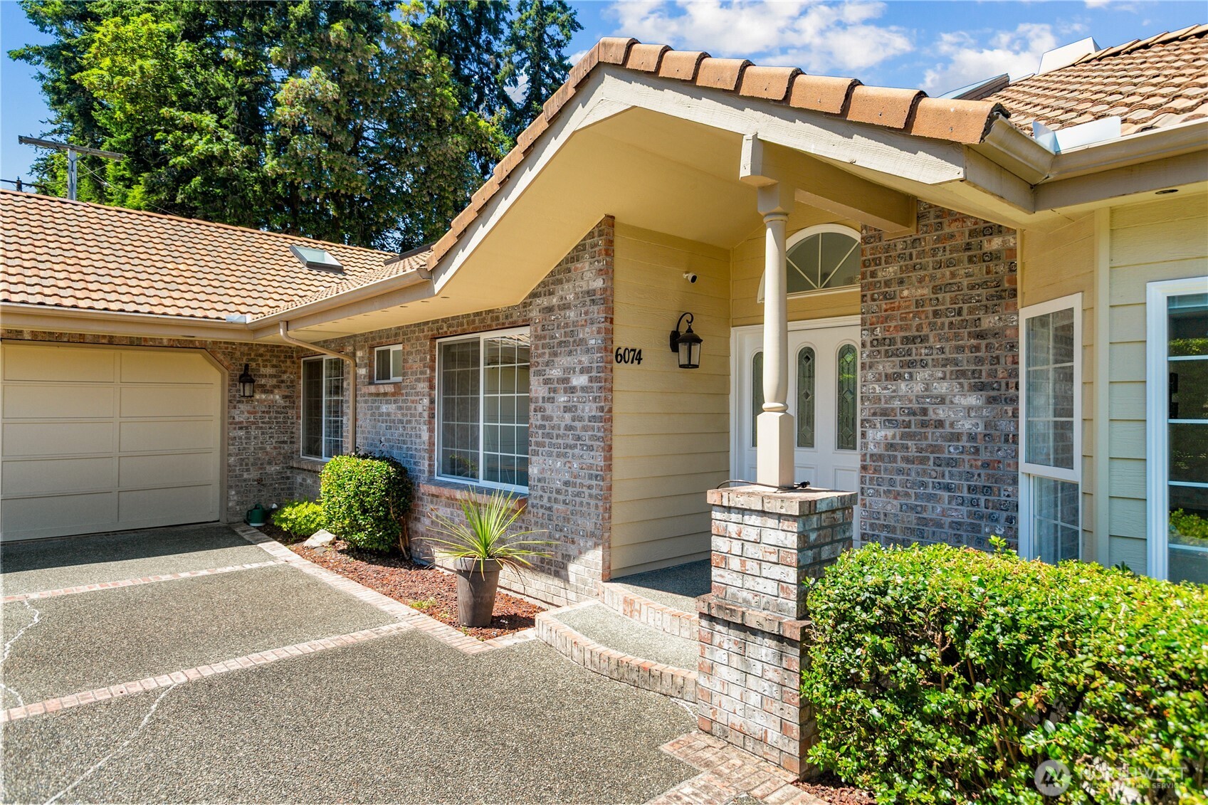 6074 Osprey Circle Property Photo 2