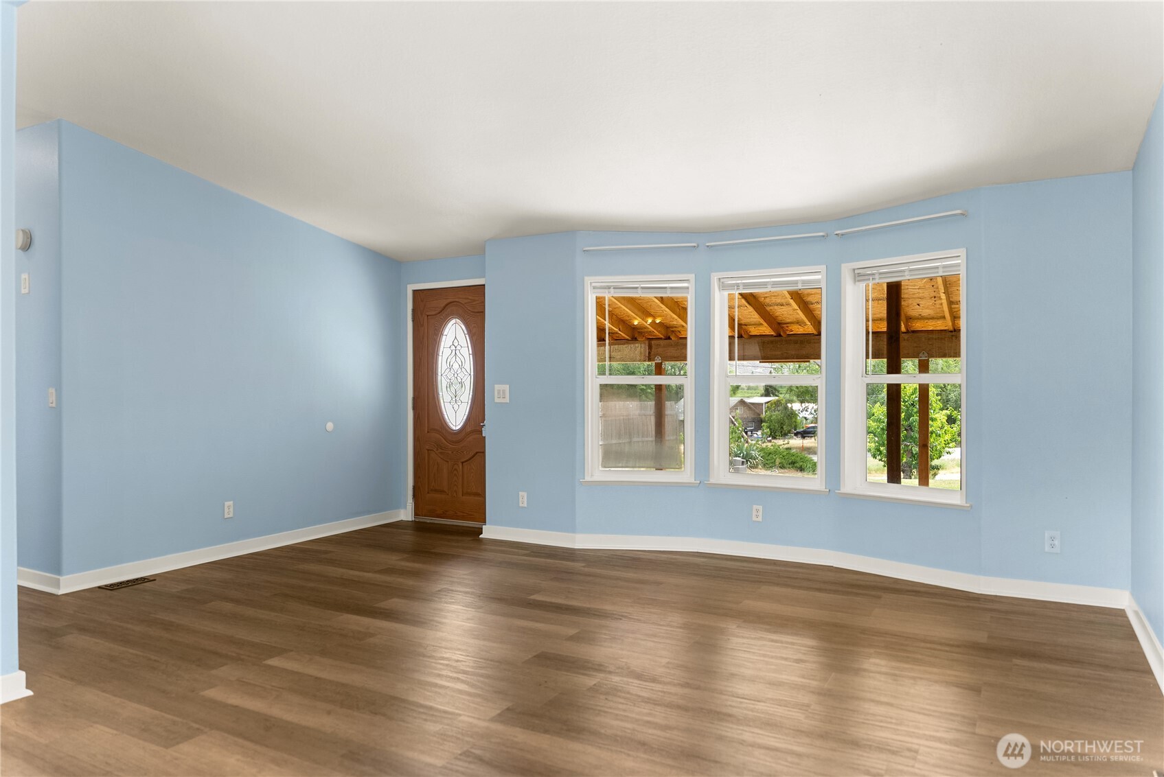 1037 A Highway 7 Property Photo 15