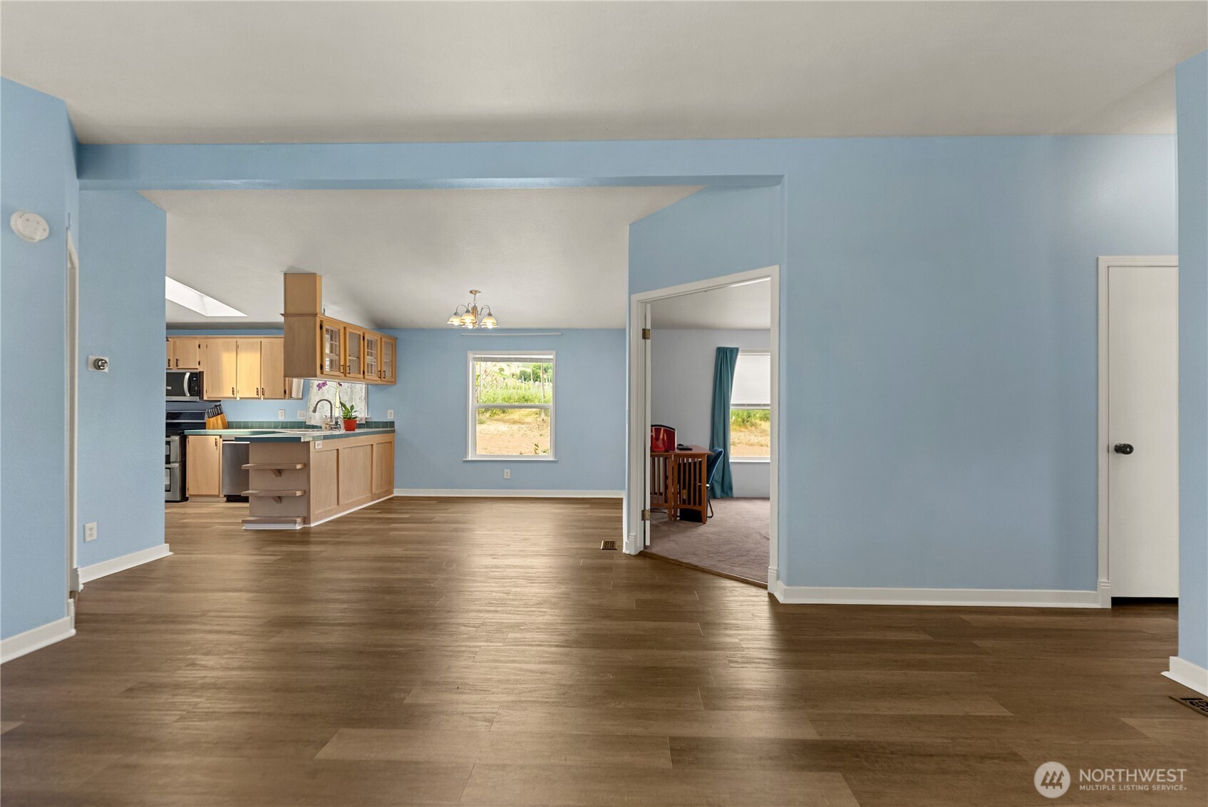 1037 A Highway 7 Property Photo 20
