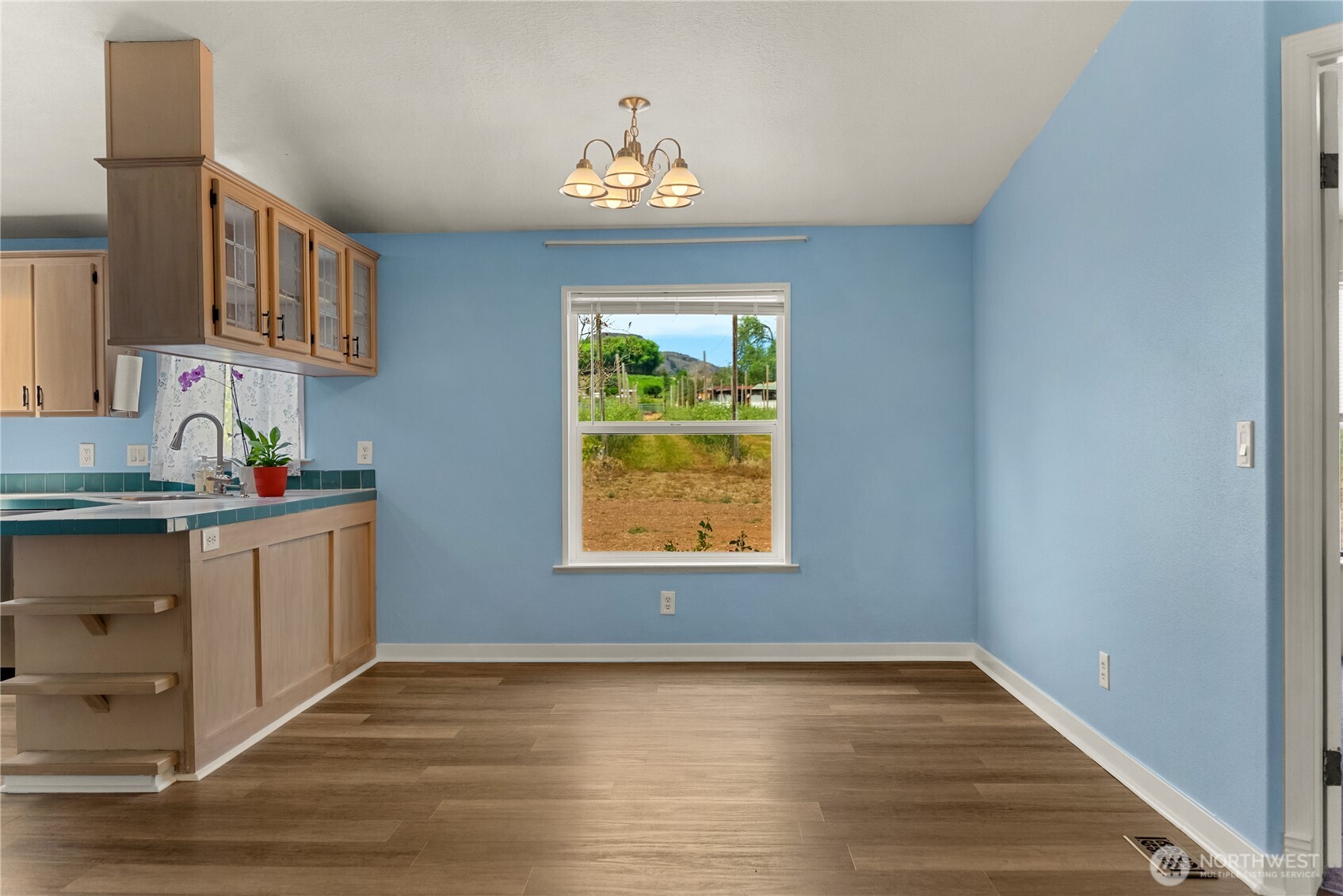 1037 A Highway 7 Property Photo 21