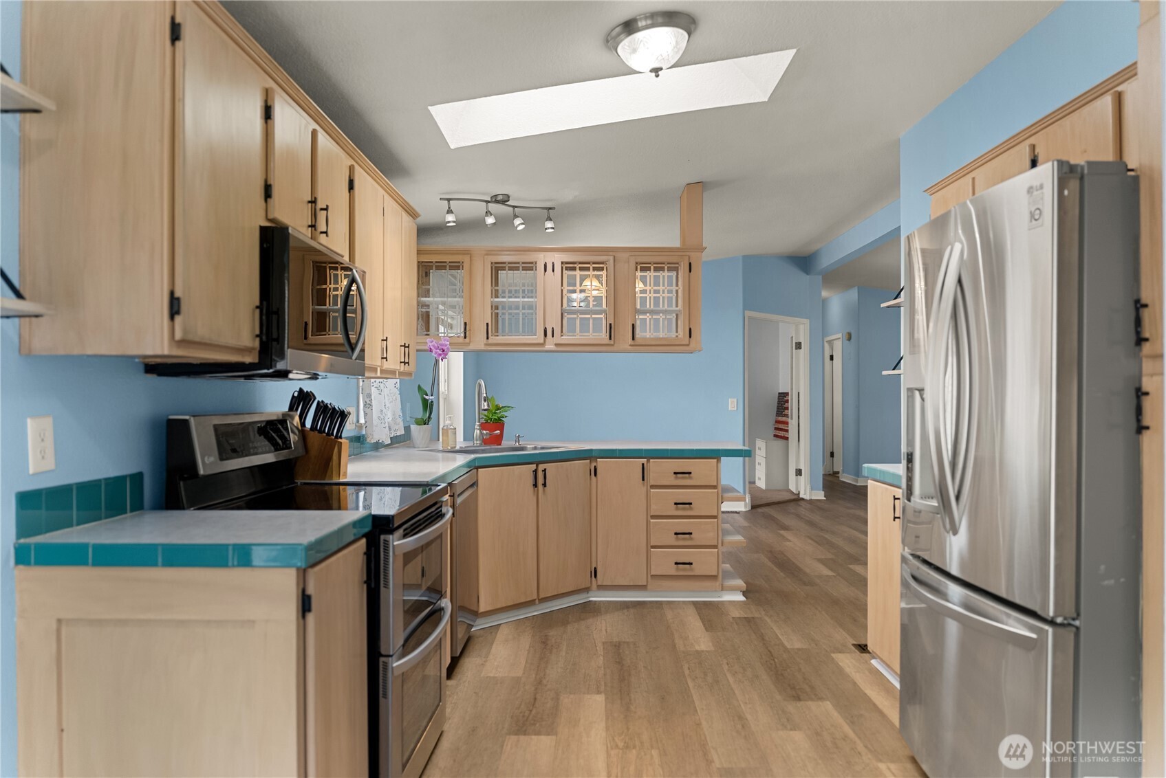 1037 A Highway 7 Property Photo 24
