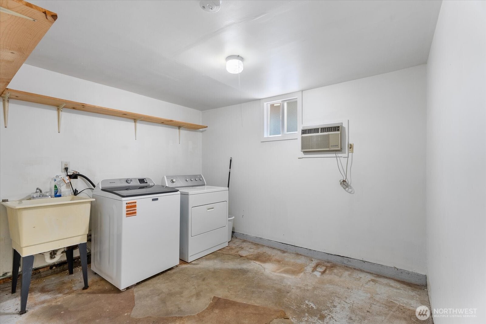 1718 G Street Property Photo 26