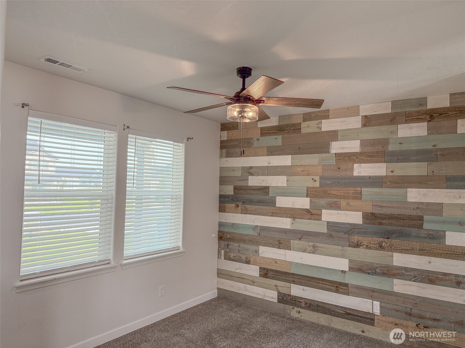 4211 W Heaverlo Drive Property Photo 13