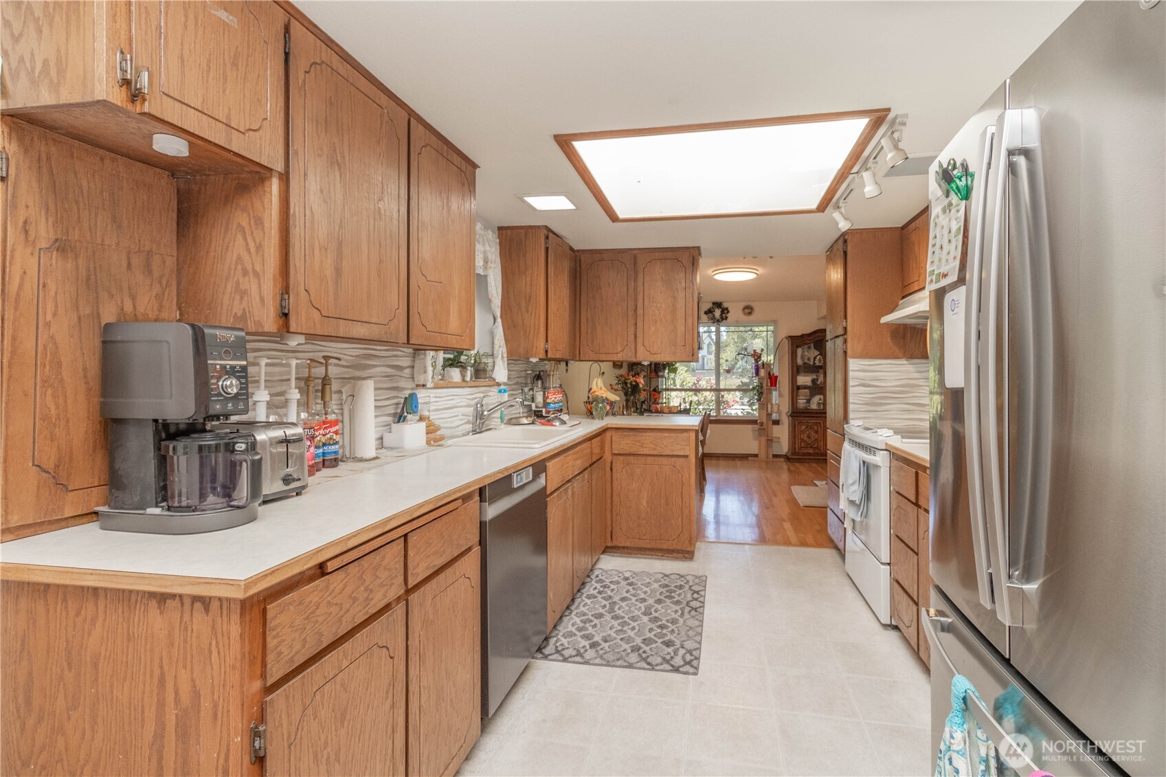 19613 Filbert Drive Property Photo 3
