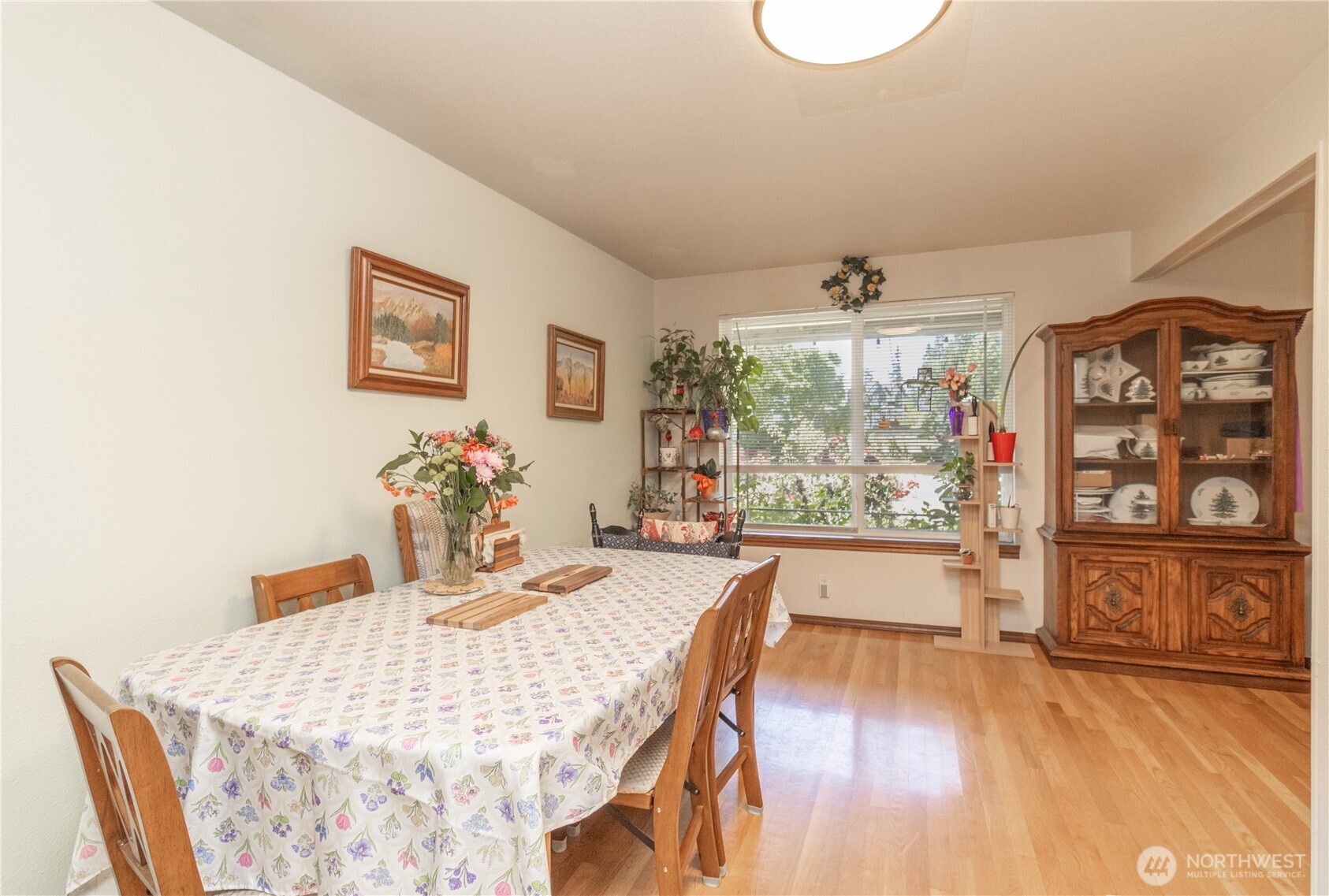 19613 Filbert Drive Property Photo 6