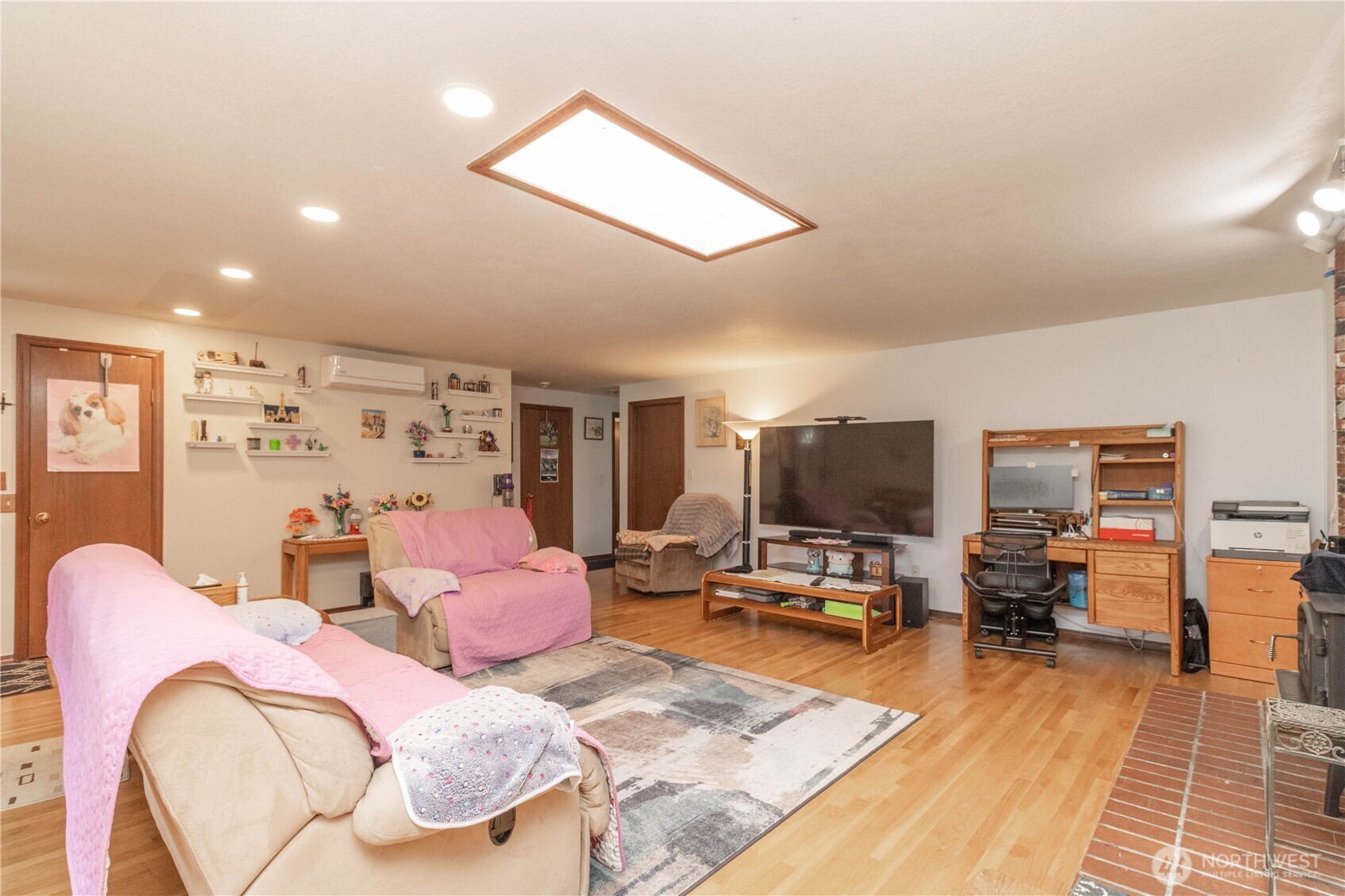 19613 Filbert Drive Property Photo 9