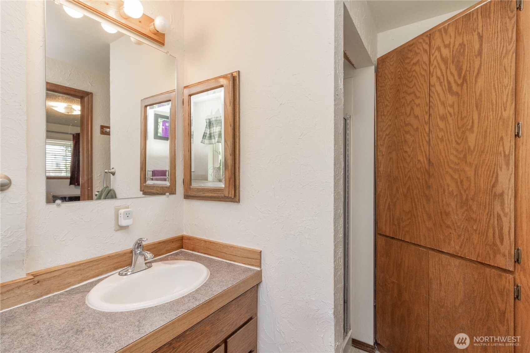 19613 Filbert Drive Property Photo 15