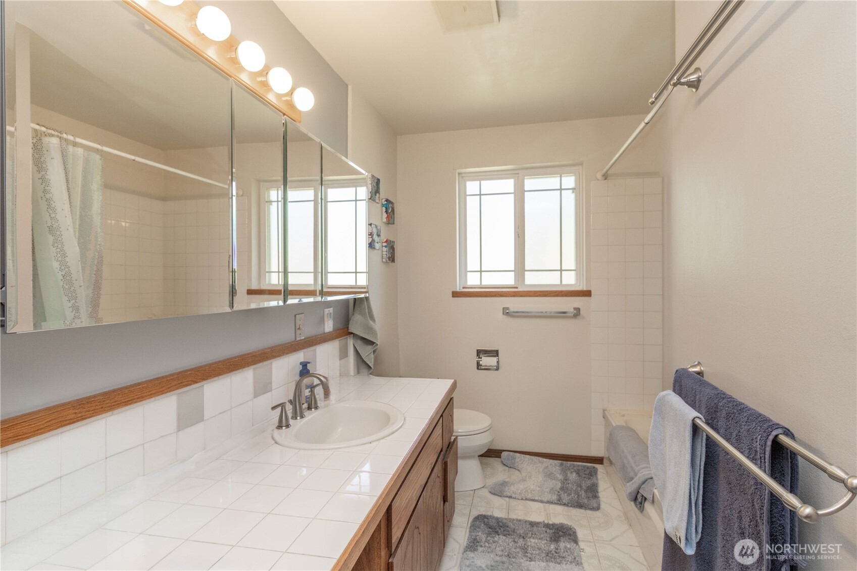 19613 Filbert Drive Property Photo 16