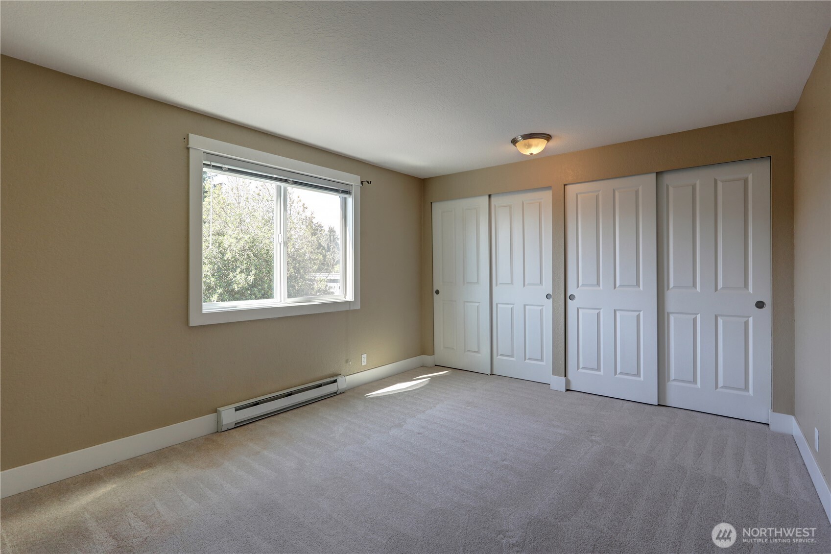 939 N 101st Street 302 Property Photo 7