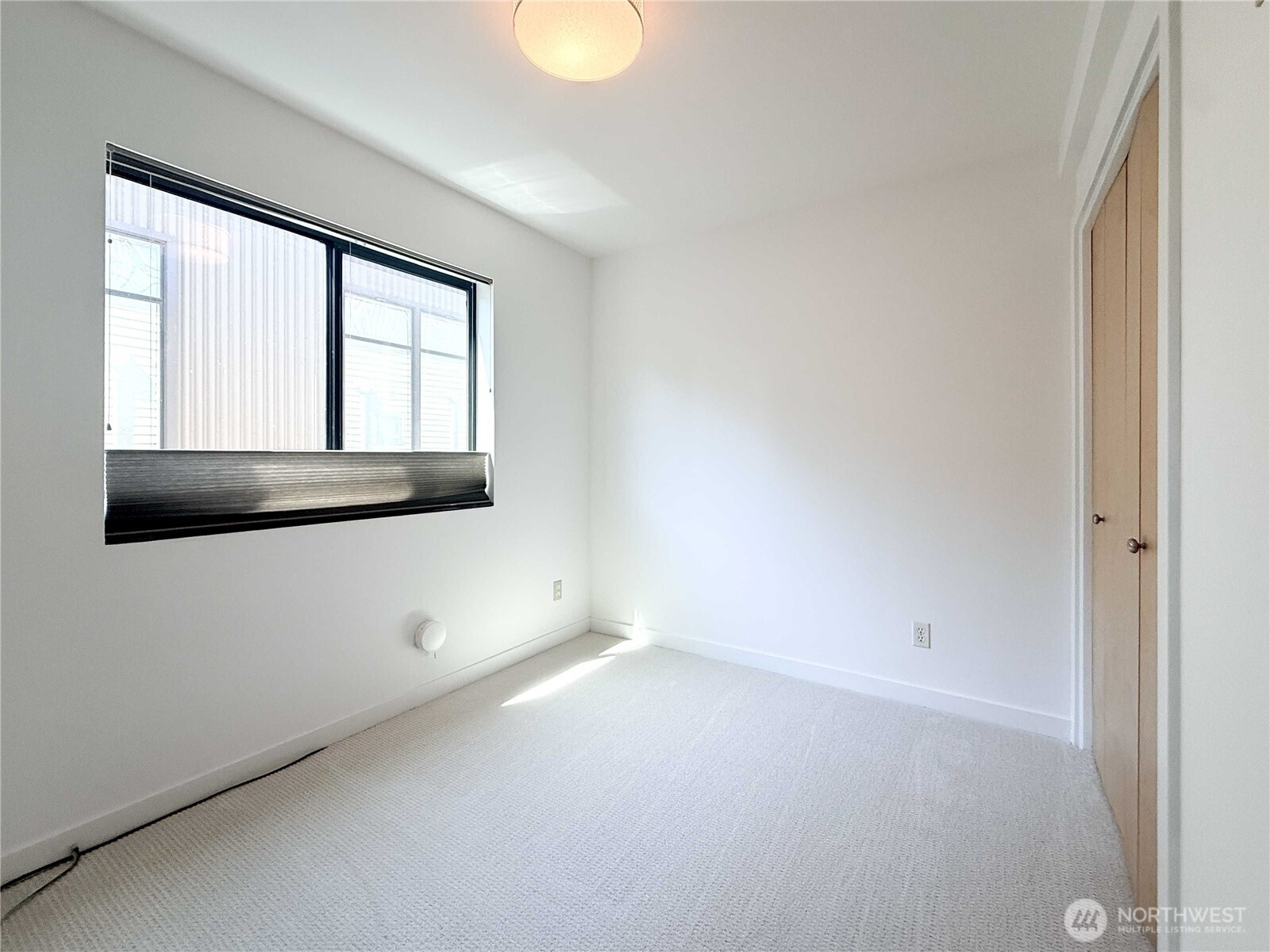 4917 39th Avenue Property Photo 17