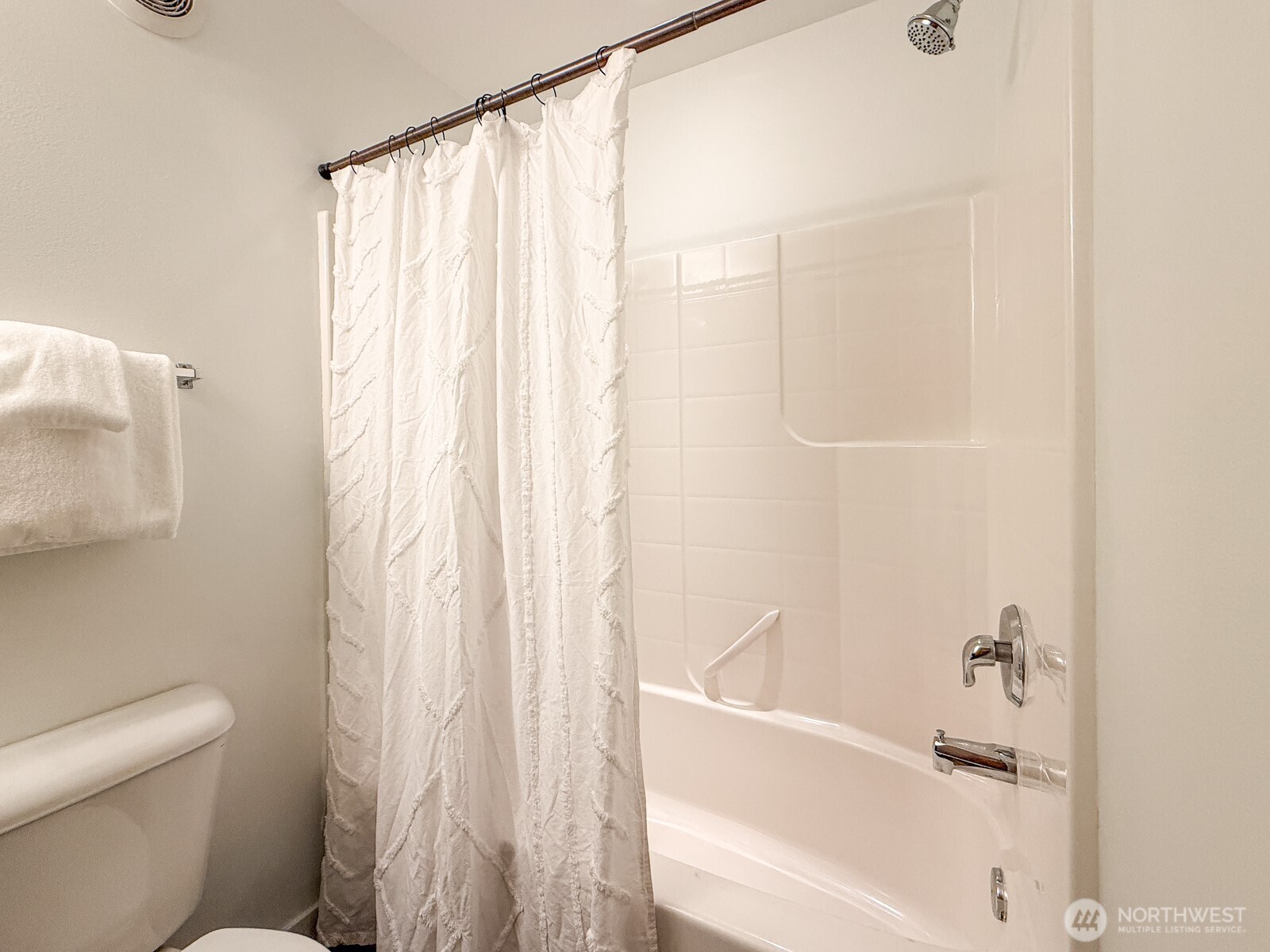 4917 39th Avenue Property Photo 27