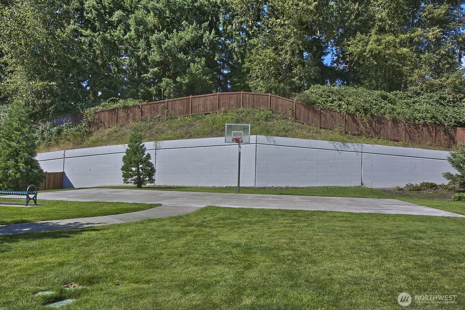 305 Lynnwood Avenue Property Photo 26