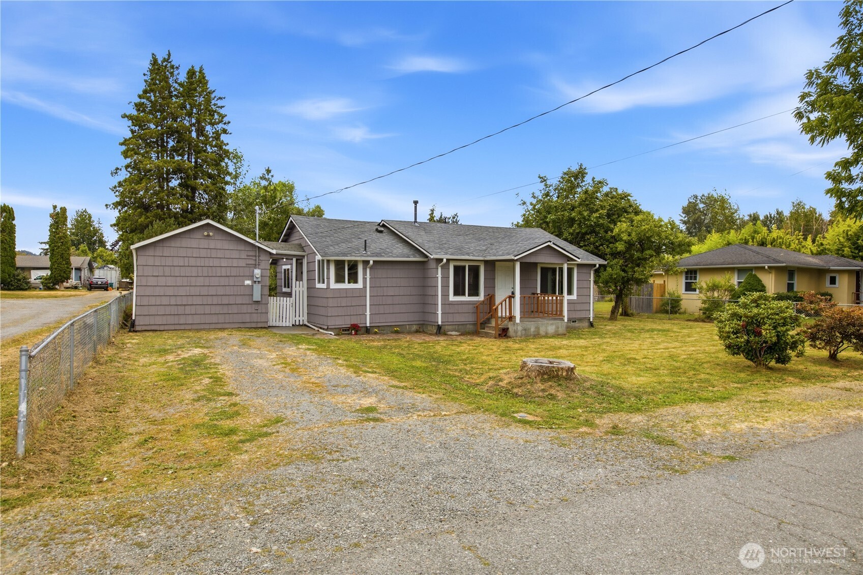 216 4th Avenue Property Photo 2