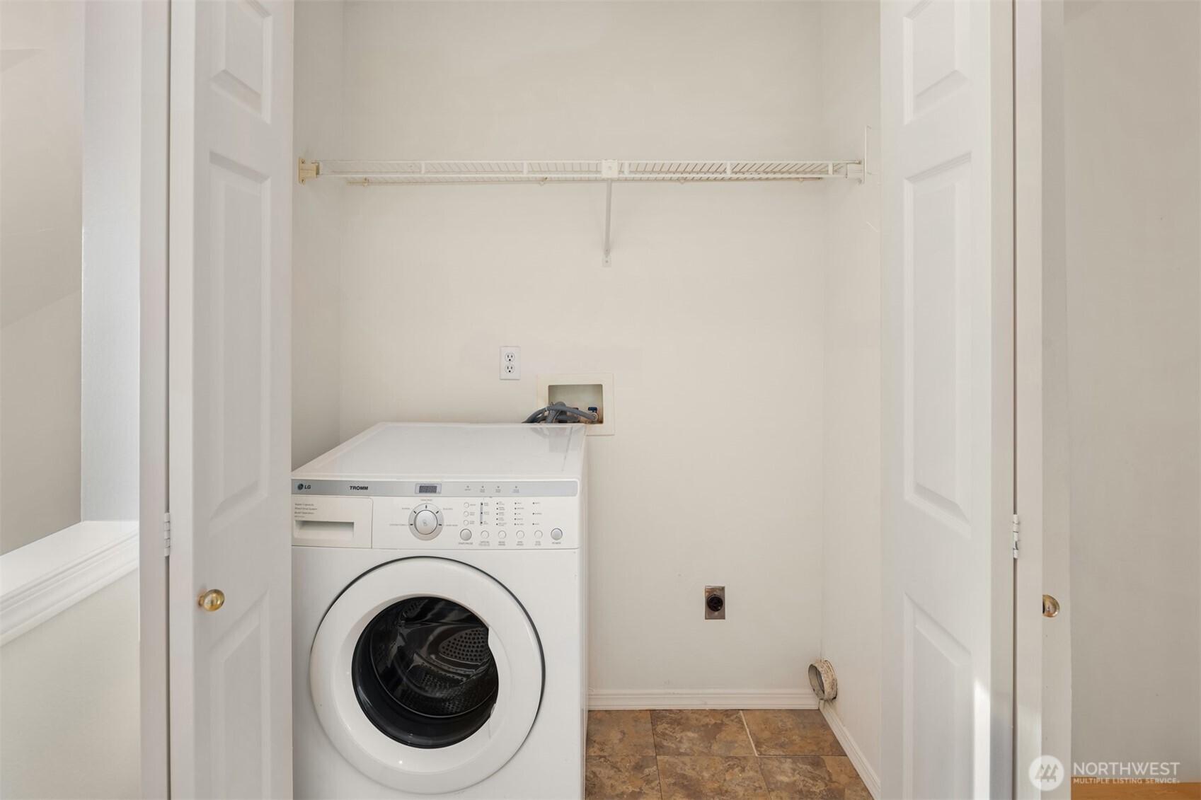 18544 Ne 57th Street Property Photo 17