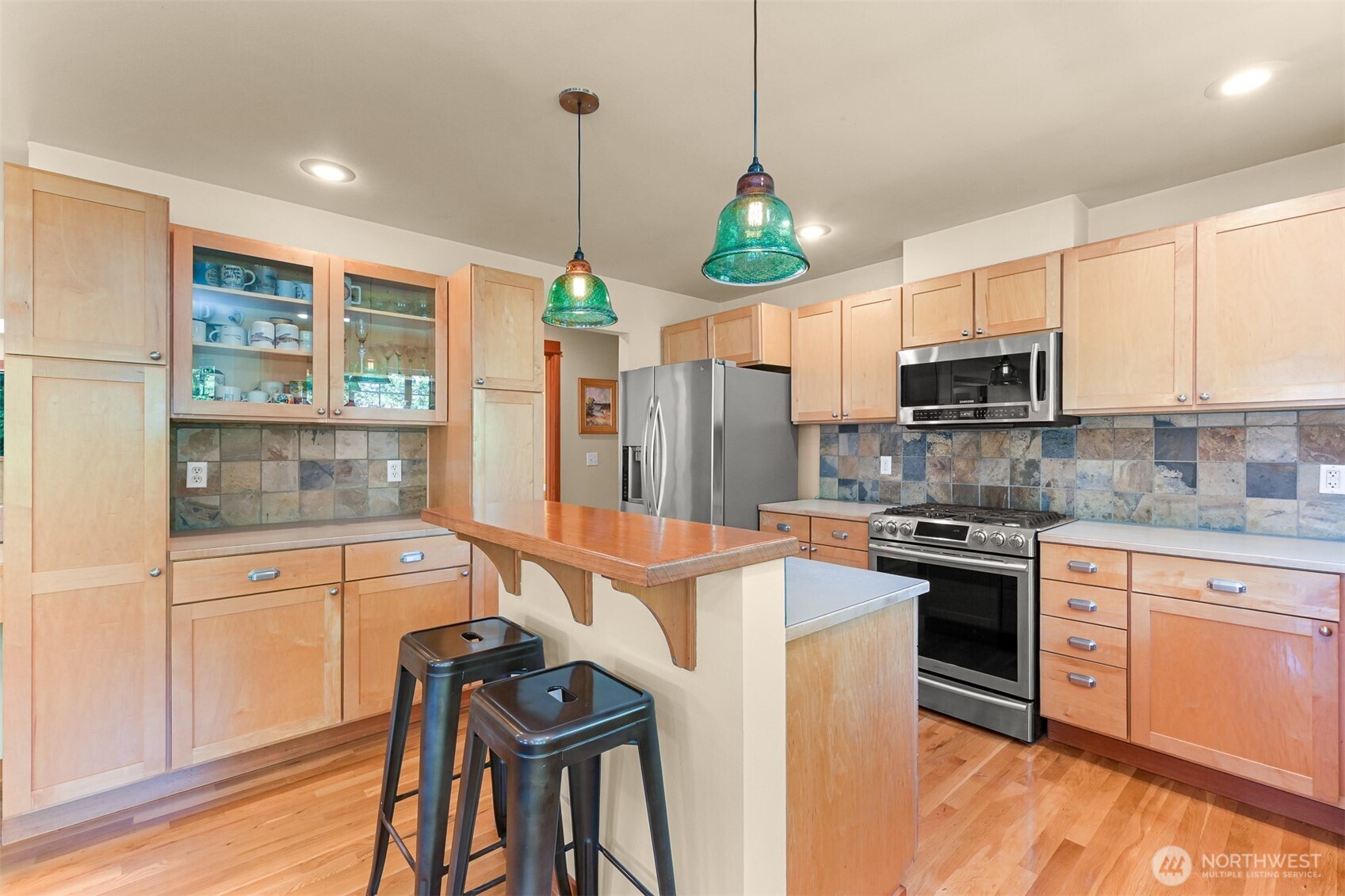 4821 Lookout Avenue Property Photo 6