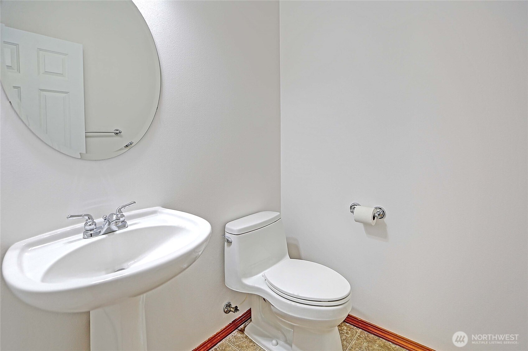 6915 282nd Place Property Photo 15