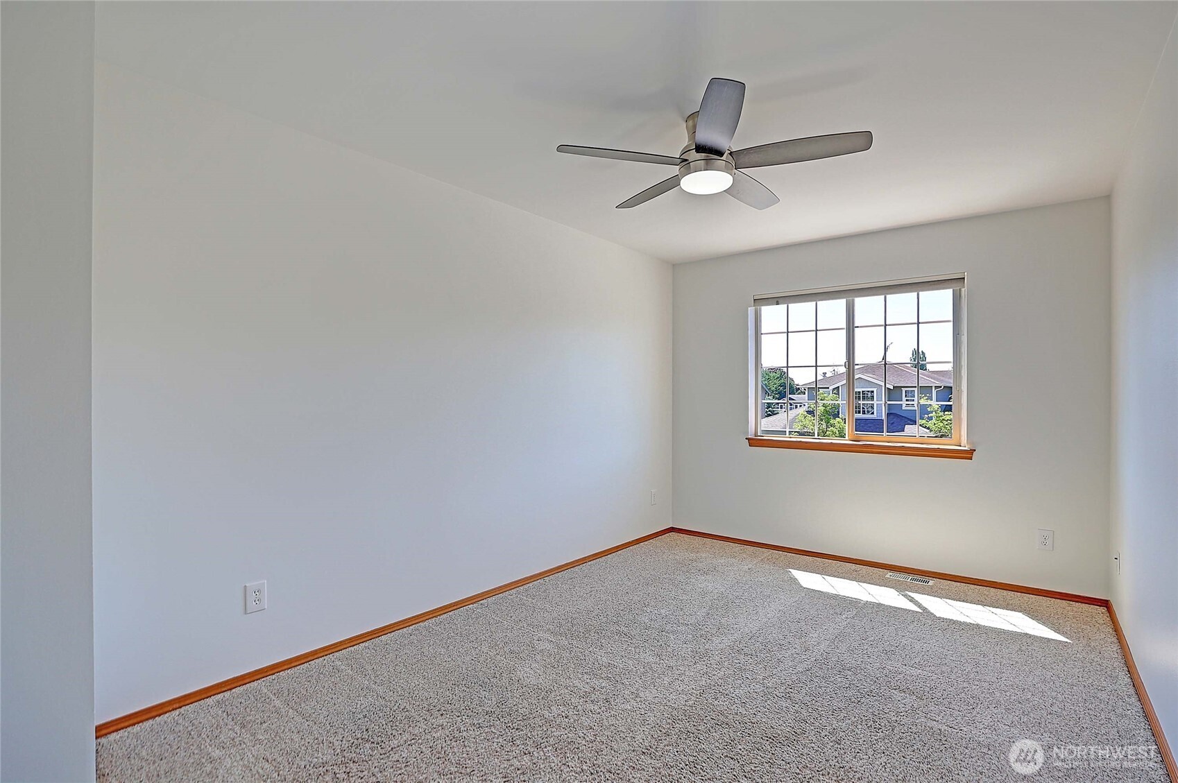 6915 282nd Place Property Photo 27