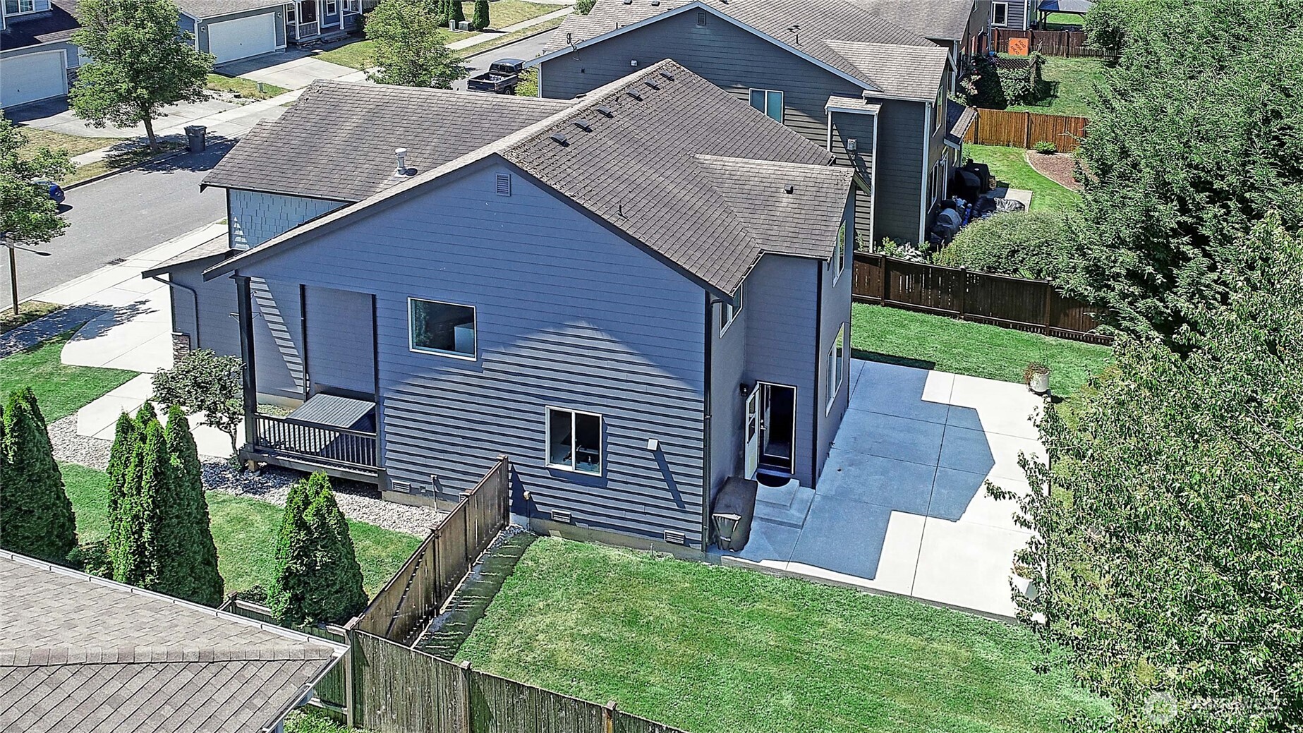 6915 282nd Place Property Photo 33