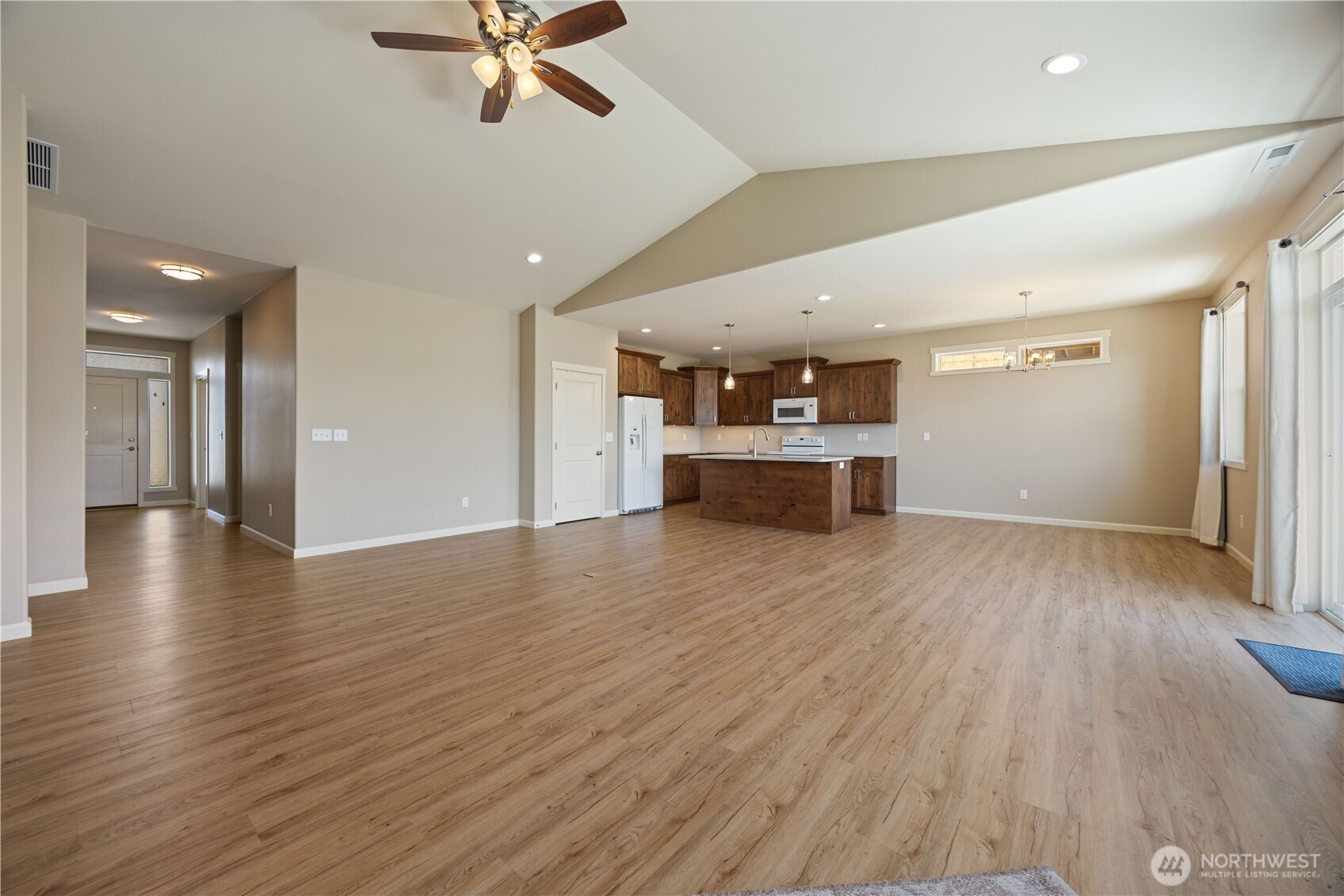 472 Sunny Brooke Lane Property Photo 10