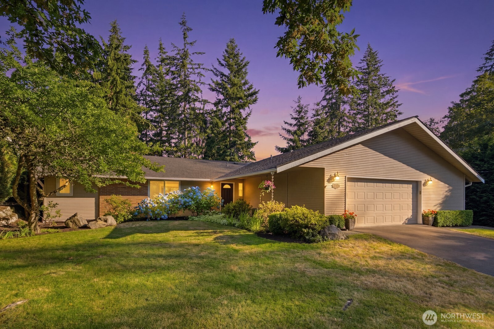 16537 Se 45th Place Property Photo 1